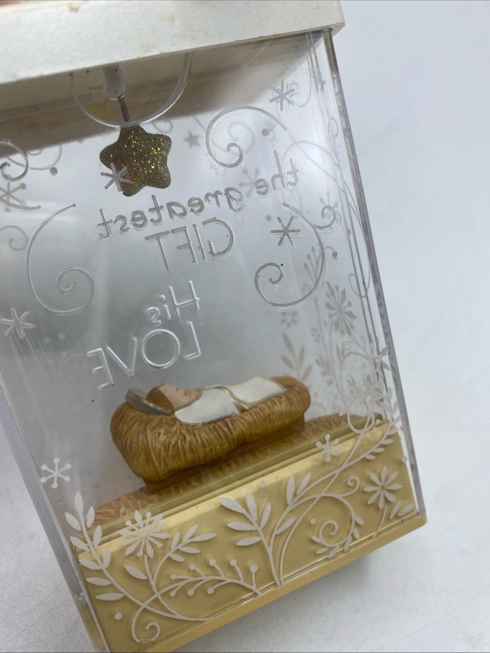 2012 The Greatest Gift Hallmark Ornament Is His Love Christmas Holiday Lights Up